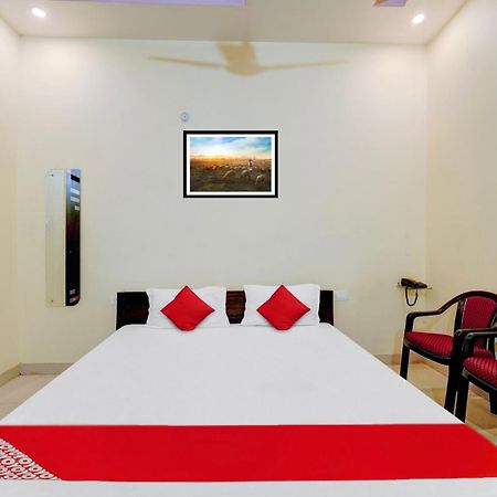 Oyo Flagship Hotel Centre Point Chhapra 外观 照片