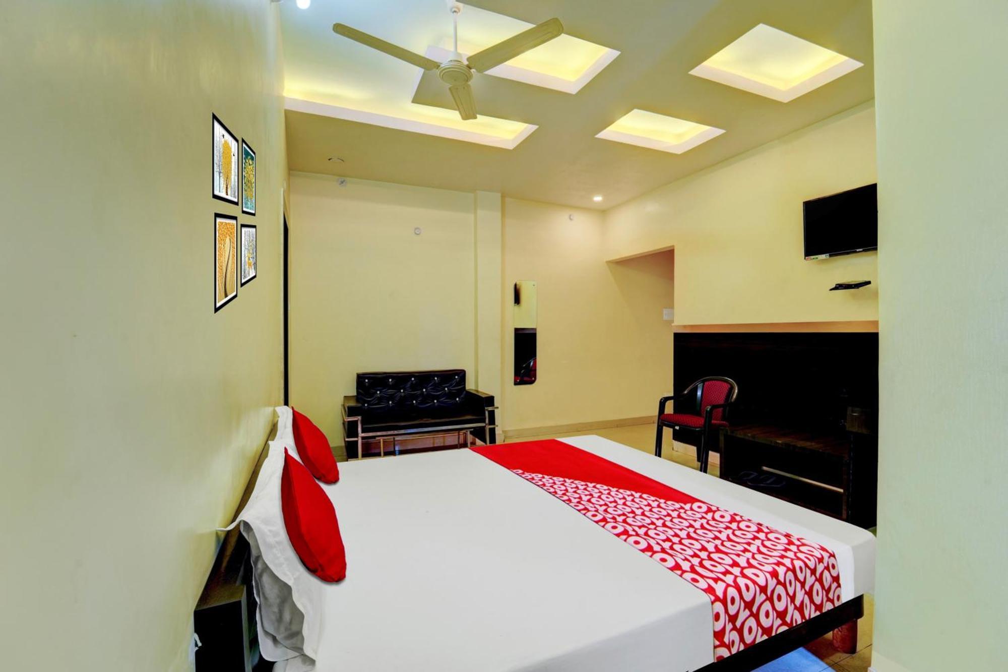 Oyo Flagship Hotel Centre Point Chhapra 外观 照片